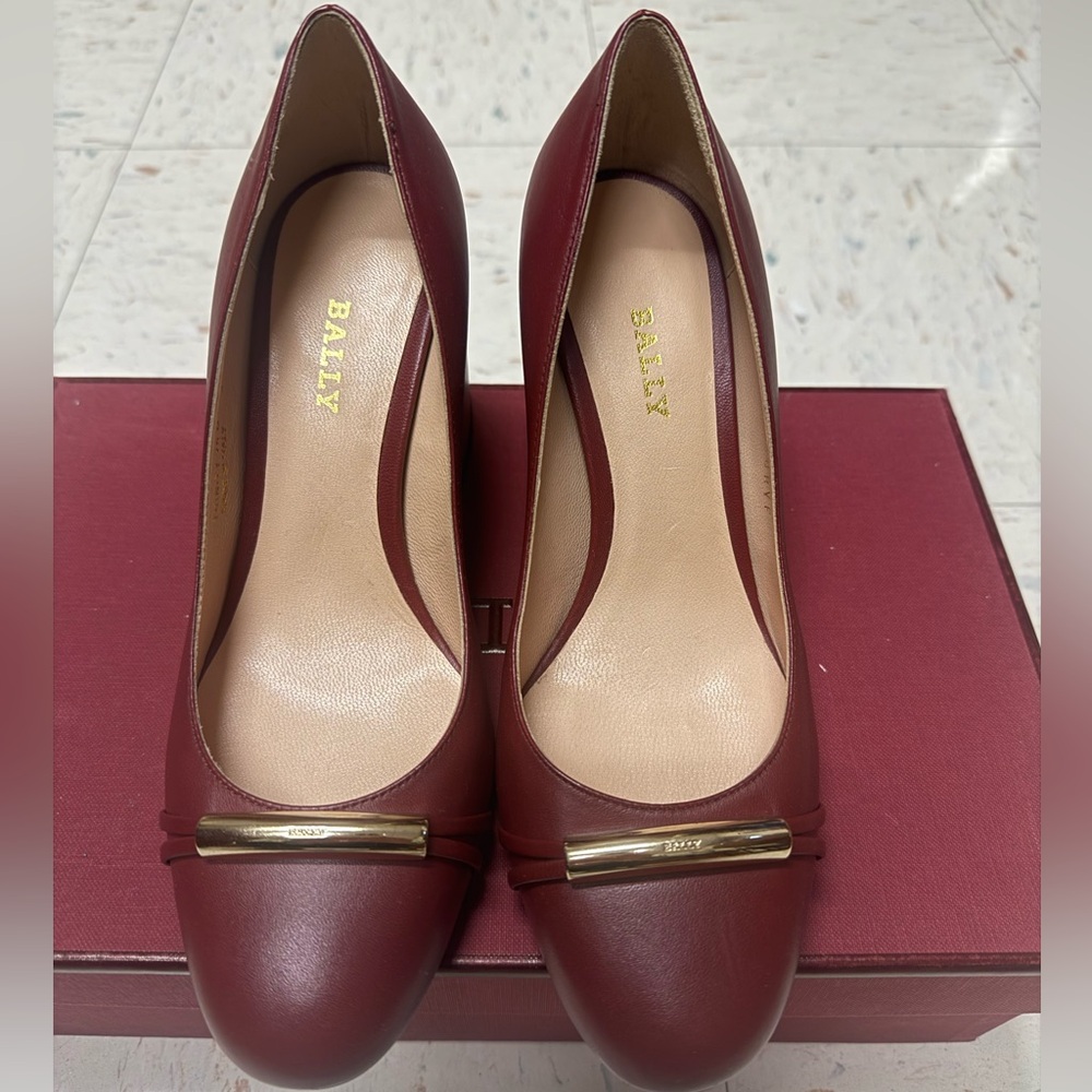 Bally Trinity Pumps